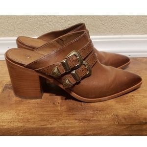 Frye Flynn Belted Mule